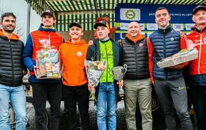 Killian Tharrut triomphe à Tressignaux, porté par l’esprit familial du Team Côte de Granit Rose